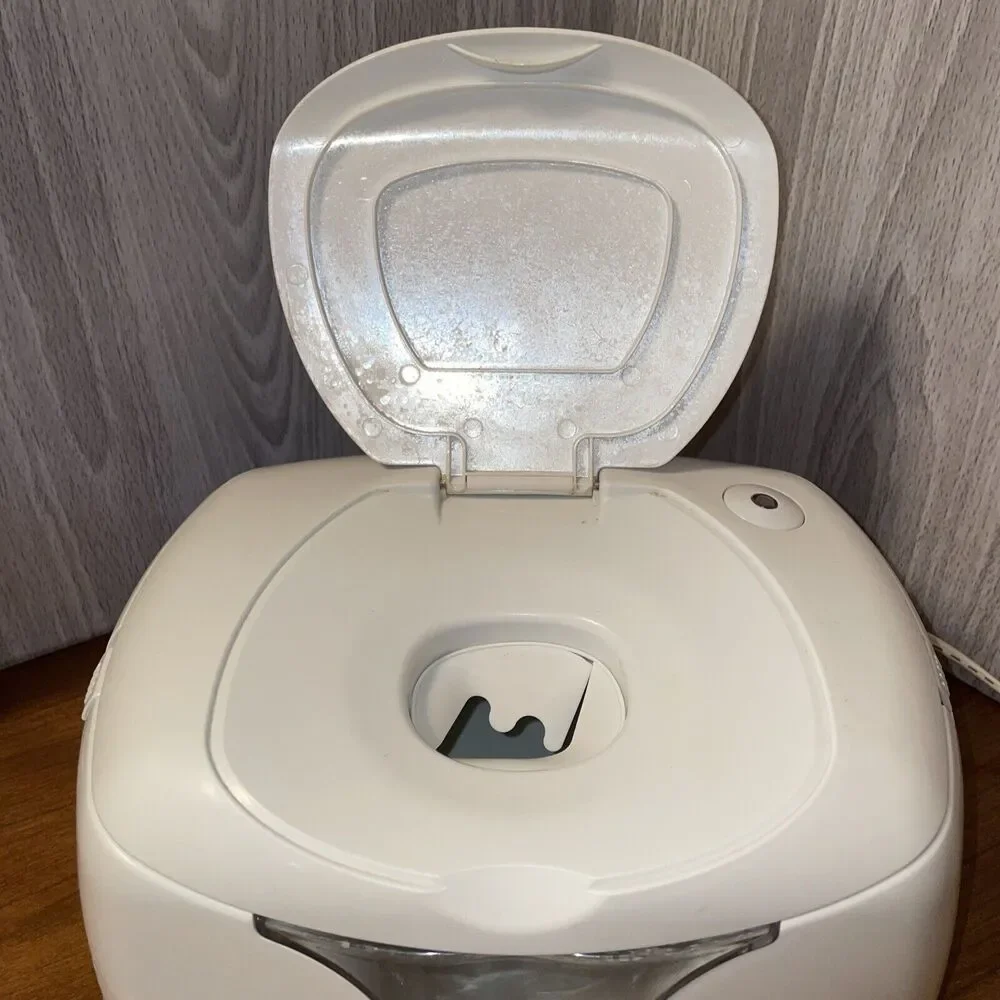 White Dexbaby Model 1924010 White Wired Electrical Baby Wipe Warmer Ultra Works